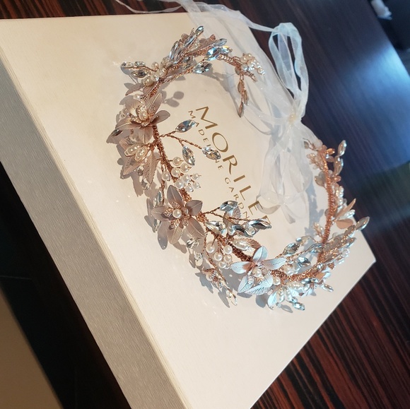 Morilee Madeline gardner  bridal headpiece main image 4